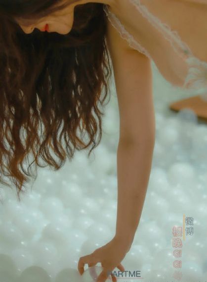 美女私密尿孔18
